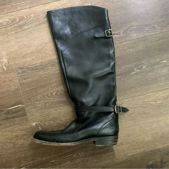 Black Leather Knee-High Boots - Picture 10 of 11